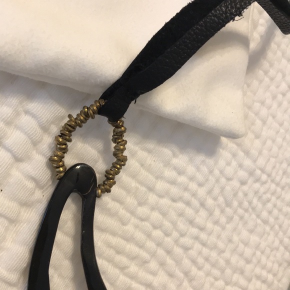 Akola black horn statement necklace - Picture 2 of 4